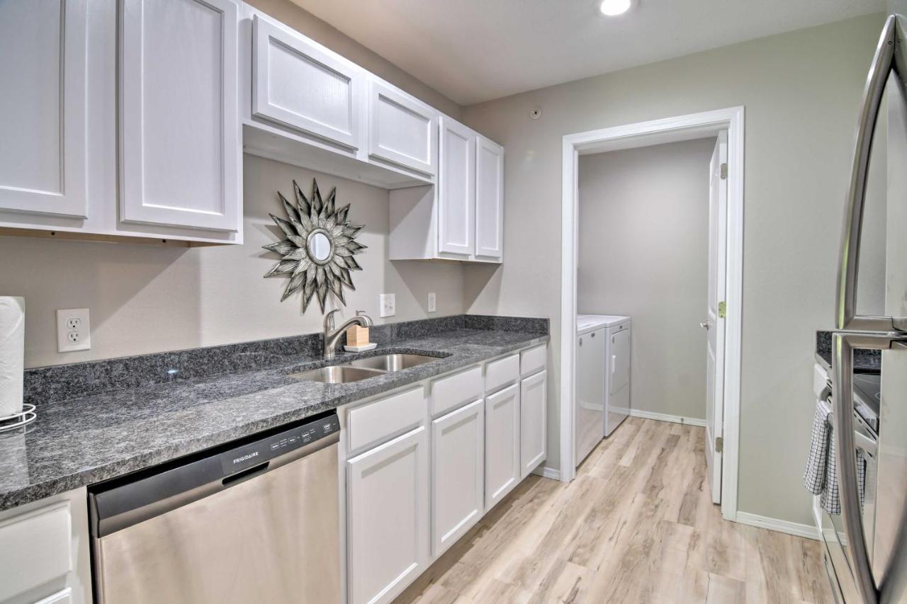 Apartment With Patio, 4 Mi To Silver Dollar City! Брэнсон Экстерьер фото