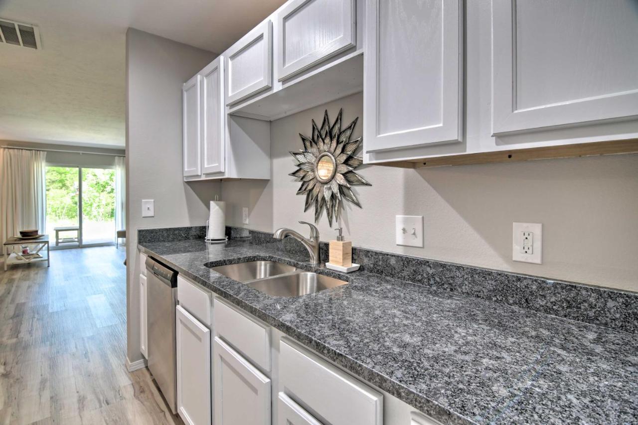 Apartment With Patio, 4 Mi To Silver Dollar City! Брэнсон Экстерьер фото